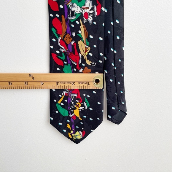 Vintage Looney Tunes Christmas Tie Black Cartoons Daffy Tweetie Bugs Taz Santa - Picture 8 of 8